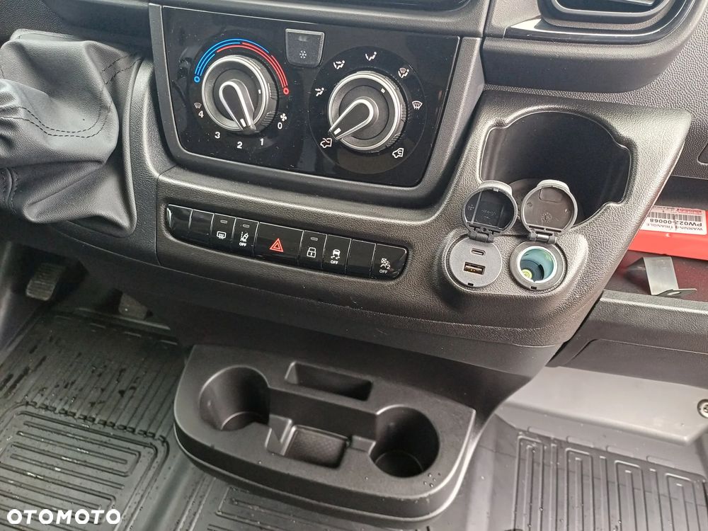 Toyota Proace Max - 12