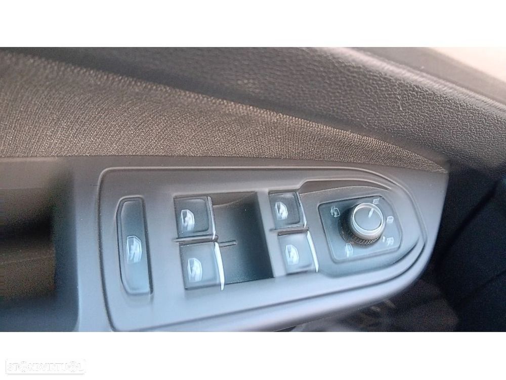 VW Golf 1.0 TSI Life - 9