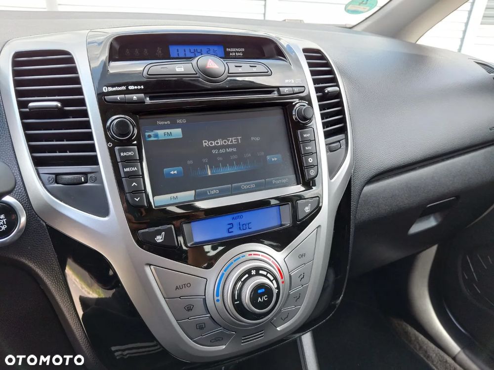 Hyundai ix20 1.4 Premium blue - 12