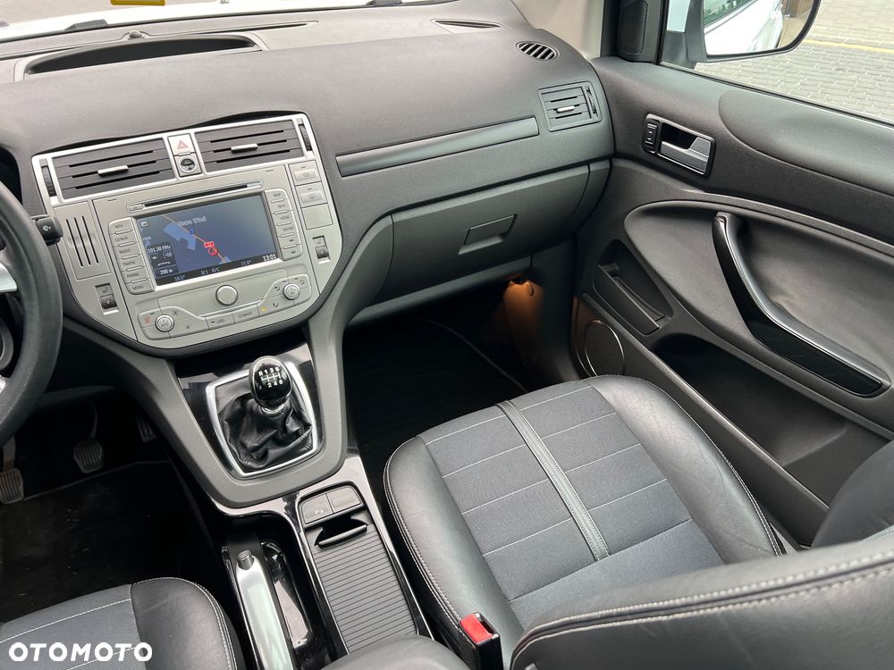 Ford Kuga - 22