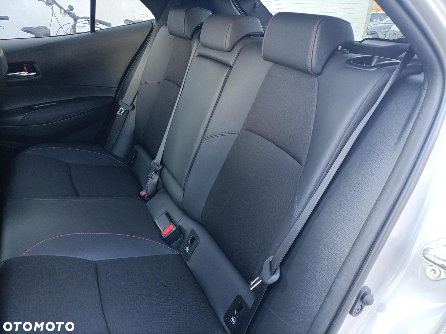 Toyota Corolla - 11