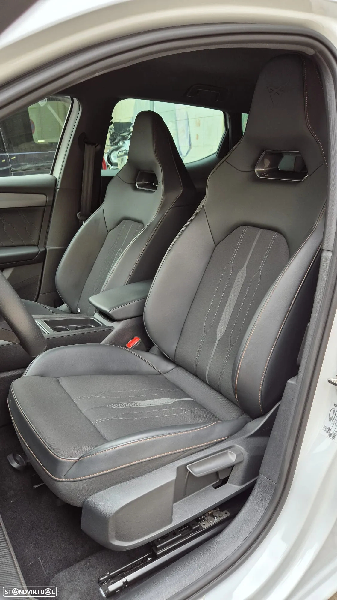 Cupra Leon 1.4 e-Hybrid VZ DSG - 38