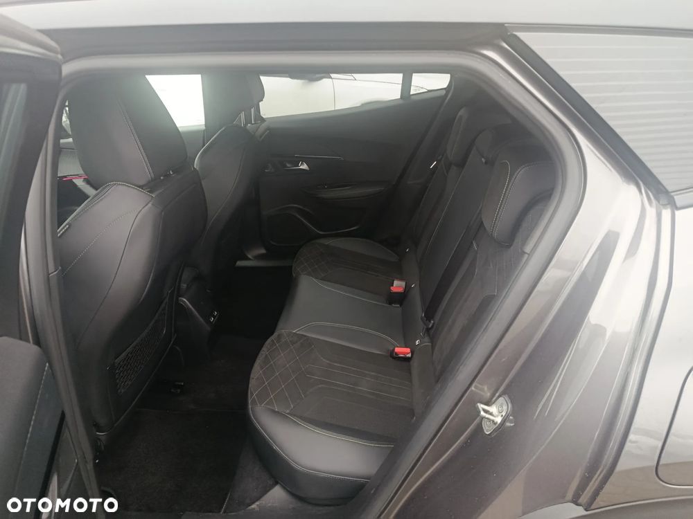 Peugeot 2008 PureTech 130 GT S&S EAT8 - 11