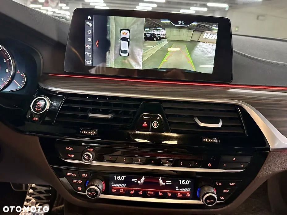 BMW Seria 5 530i xDrive M Sport Edition - 13
