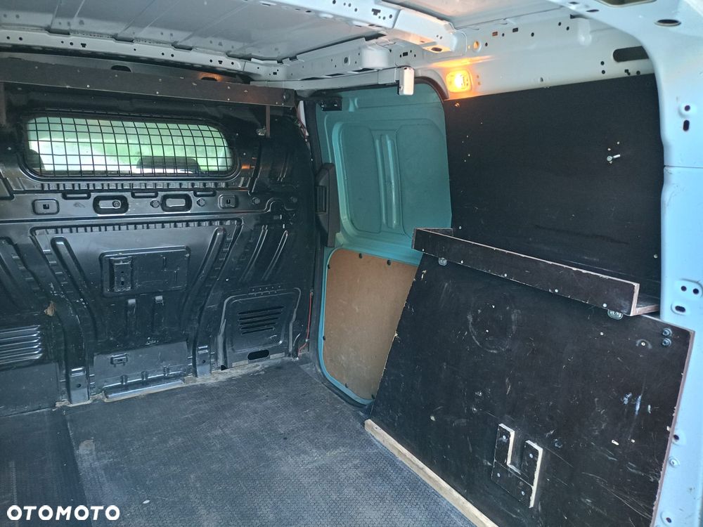 Ford Transit Connect II - 16