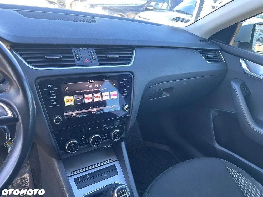 Skoda Octavia 2.0 TDI Style - 14