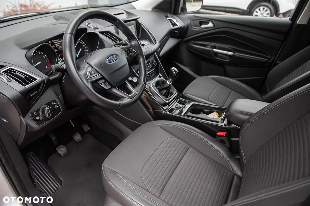 Ford Kuga - 15