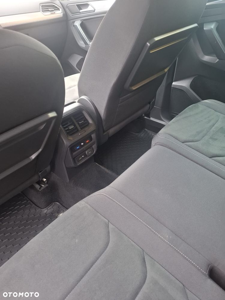 Volkswagen Tiguan - 10