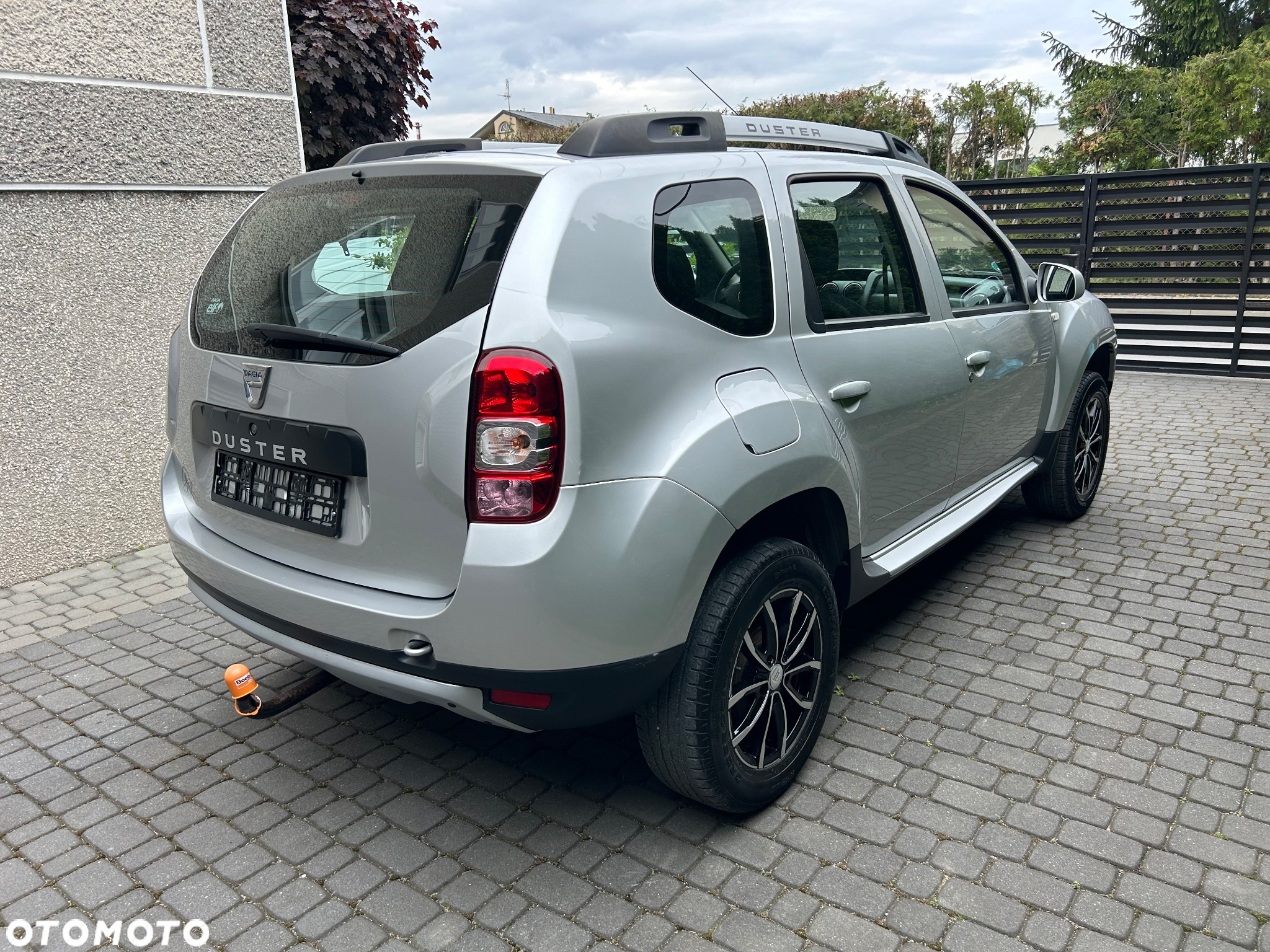 Dacia Duster 1.6 16V 4x2 Prestige - 8