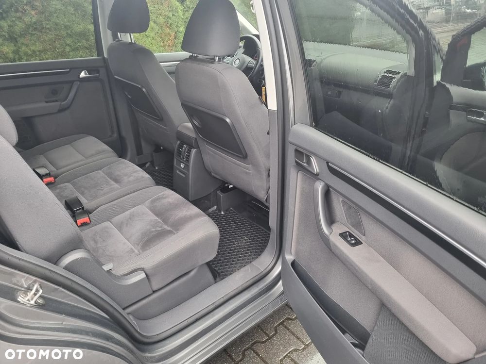 Volkswagen Touran 1.4 TSI Highline - 21