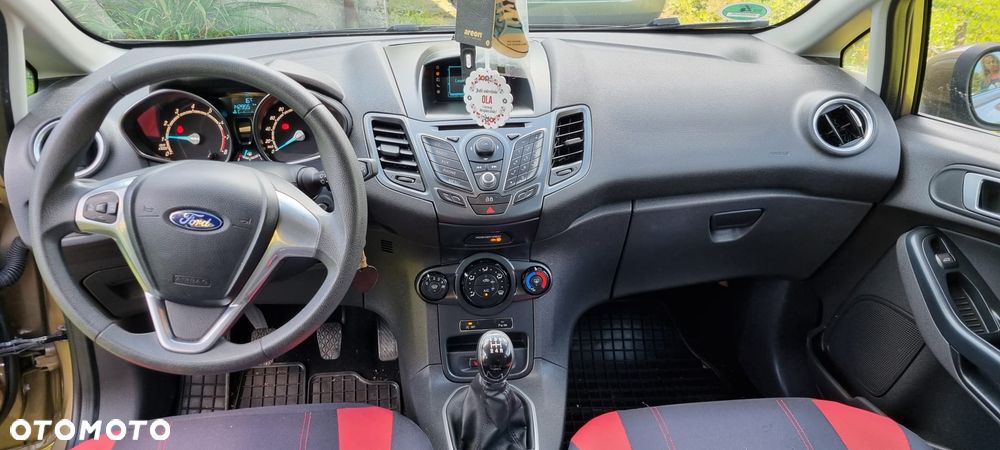Ford Fiesta - 7