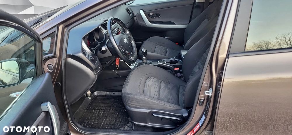 Kia Ceed 1.6 CRDi 128 Vision - 18