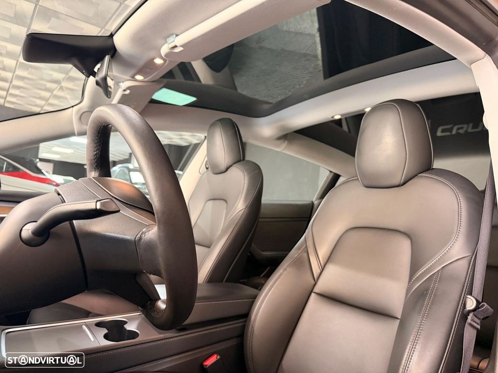 Tesla Model 3 Standard RWD Plus - 11