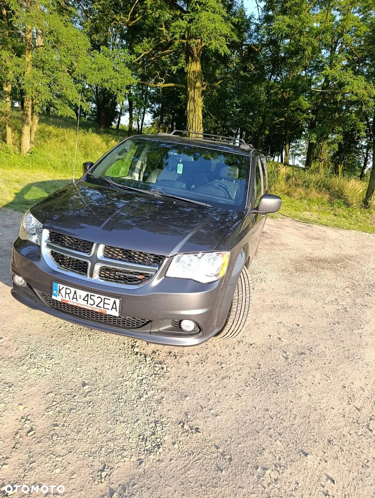 Dodge Grand Caravan - 1