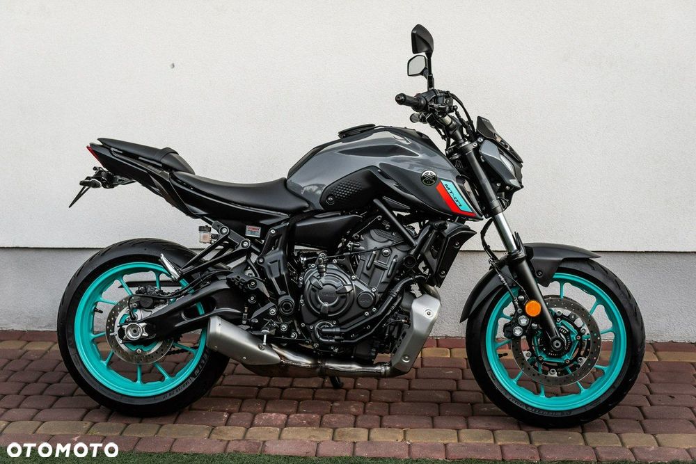 Yamaha MT - 2