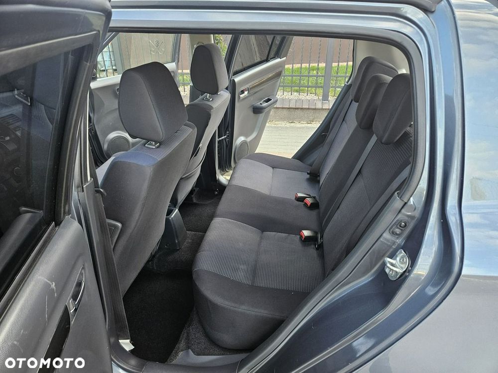 Suzuki Swift 1.3 GS / Premium 4WD - 9