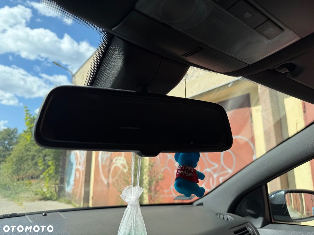 Opel Astra 1.8 NAVI - 28