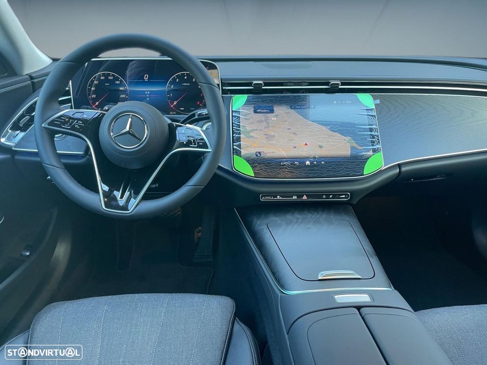 Mercedes-Benz E 200 - 13