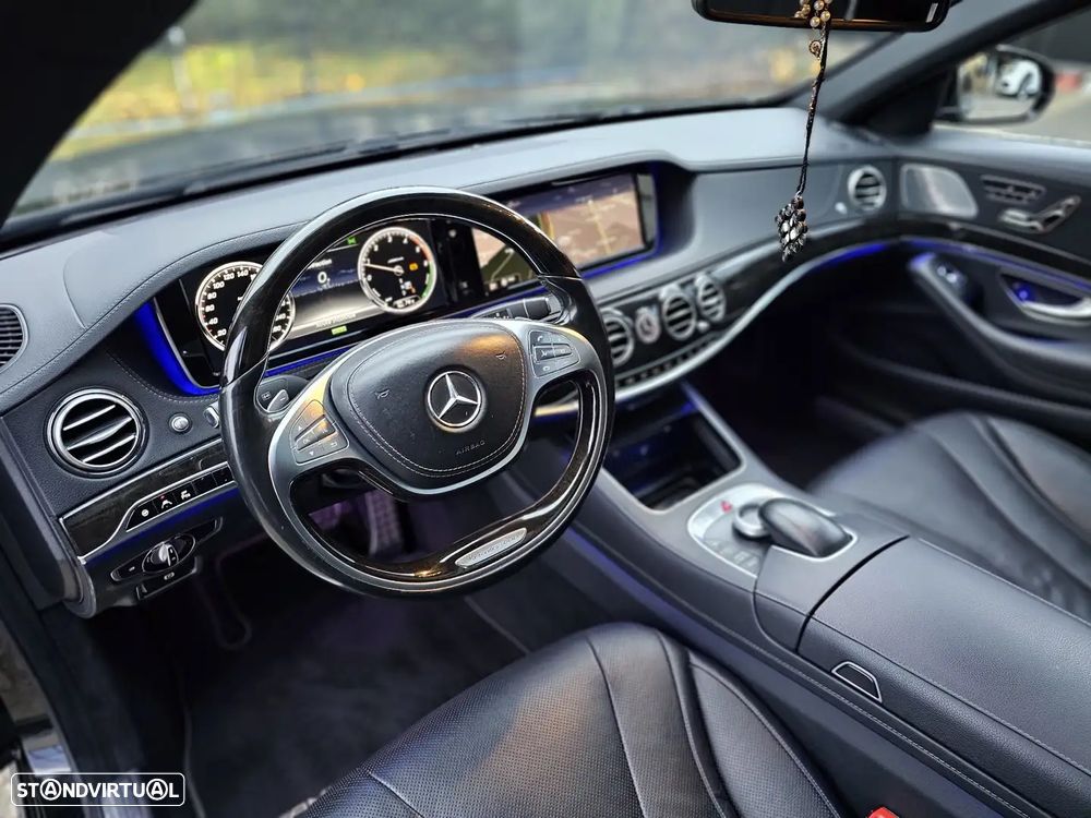 Mercedes-Benz S 300 BlueTEC Hybrid - 4