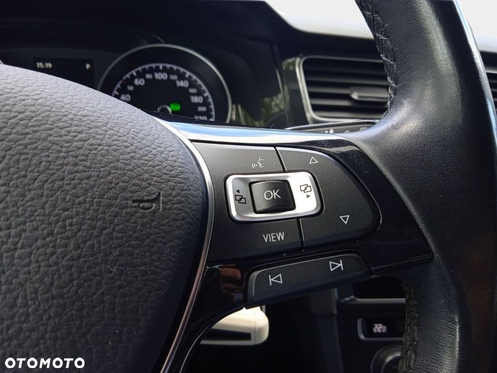 Volkswagen Golf 1.5 TSI BMT Evo Comfortline DSG - 16