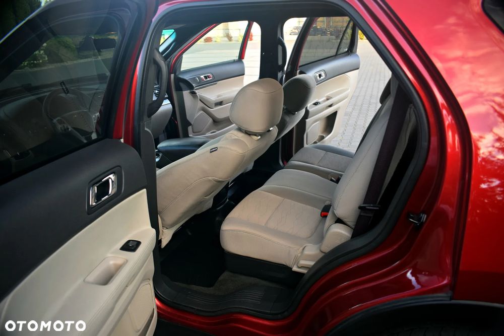 Ford Explorer - 8
