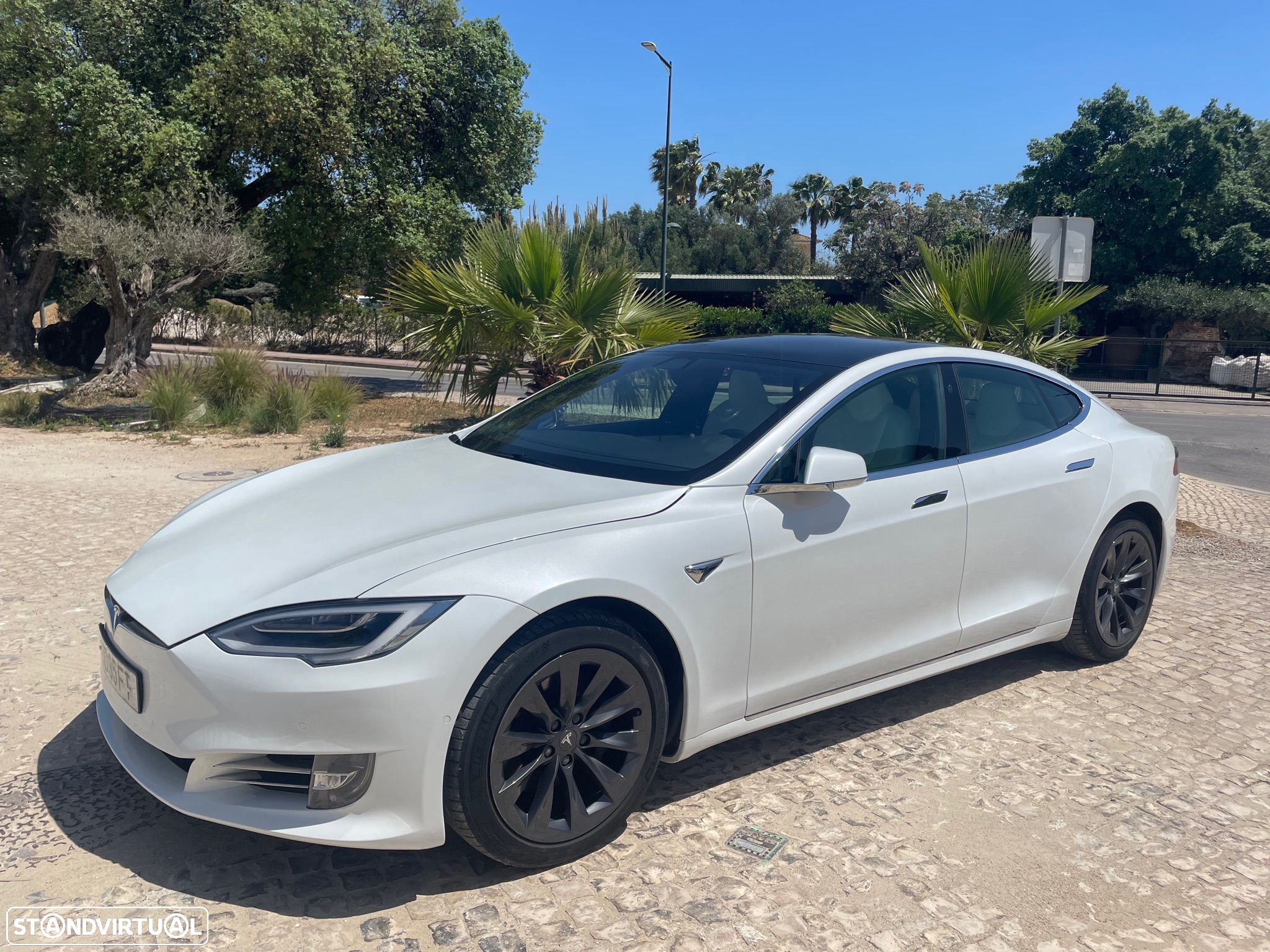 Tesla Model S Long Range - 4