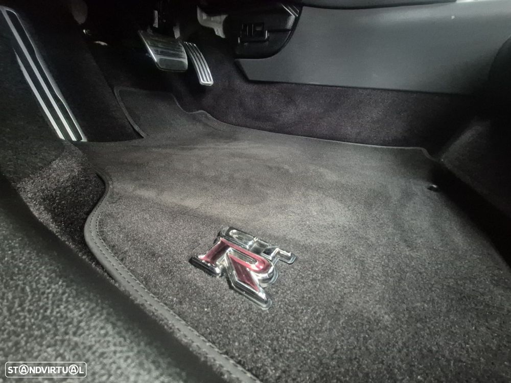 Nissan GT-R 3.8 V6 Black Edition - 27