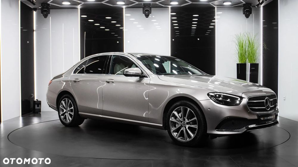 Mercedes-Benz Klasa E 300 de 4-Matic Avantgarde - 9