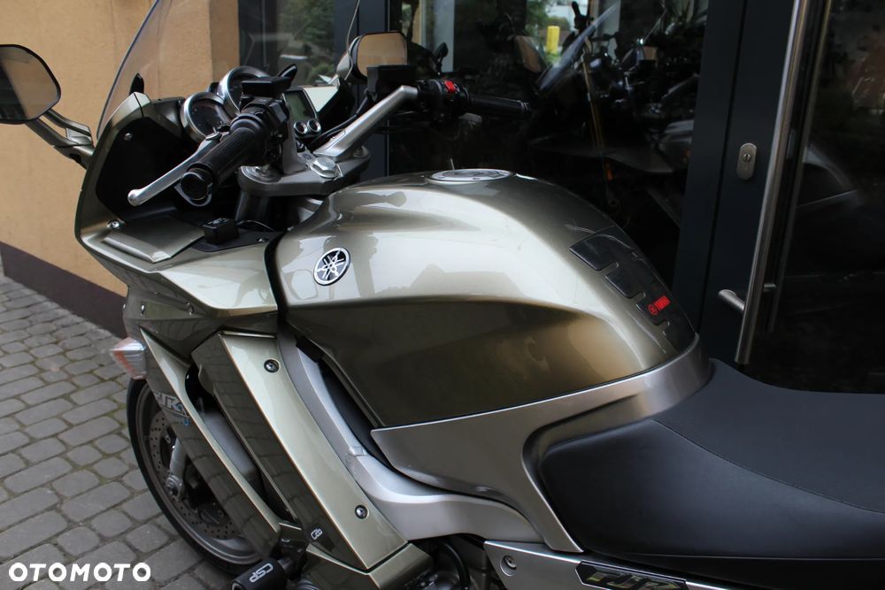 Yamaha FJR - 14