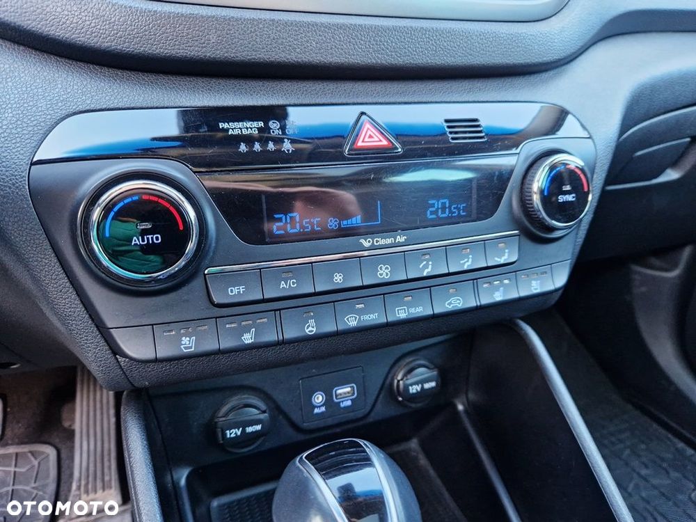 Hyundai Tucson 2.0 CRDi 4WD Automatik Intro Edition - 26