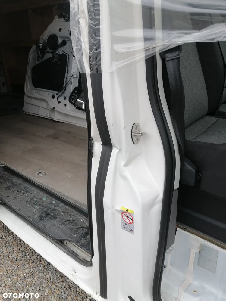 Volkswagen Crafter - 10