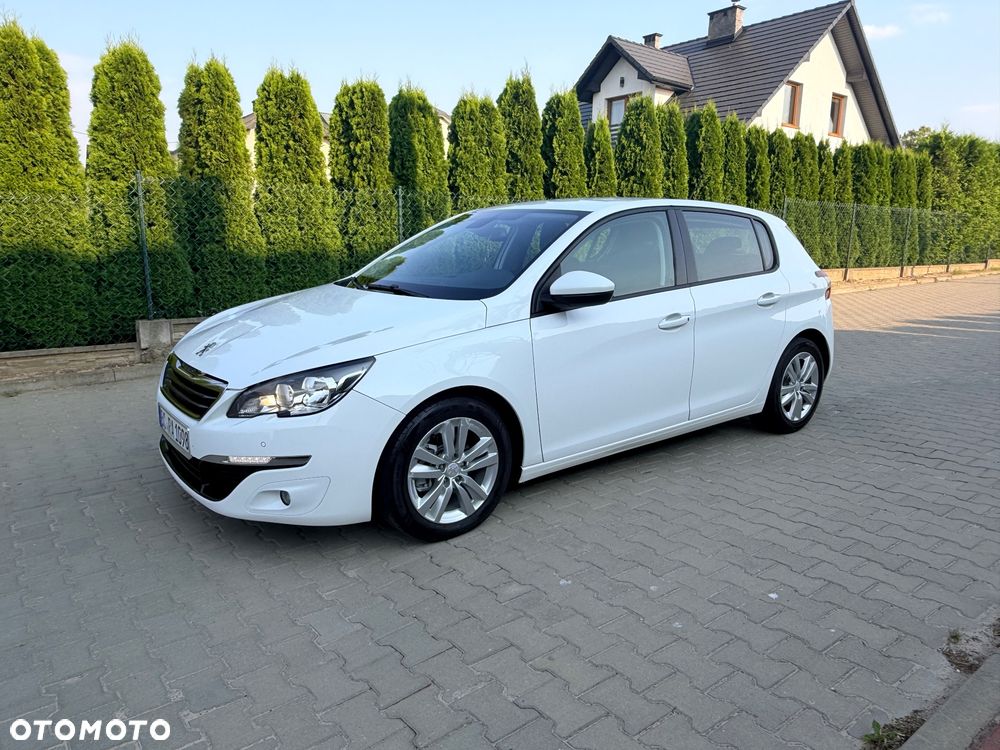 Peugeot 308 - 8
