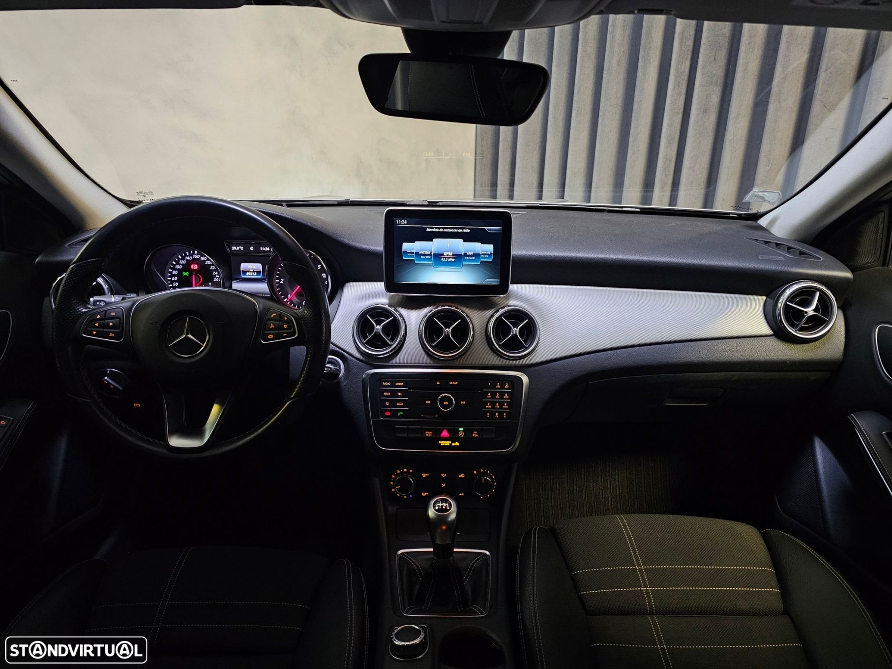 Mercedes-Benz GLA 180 CDi Urban - 12