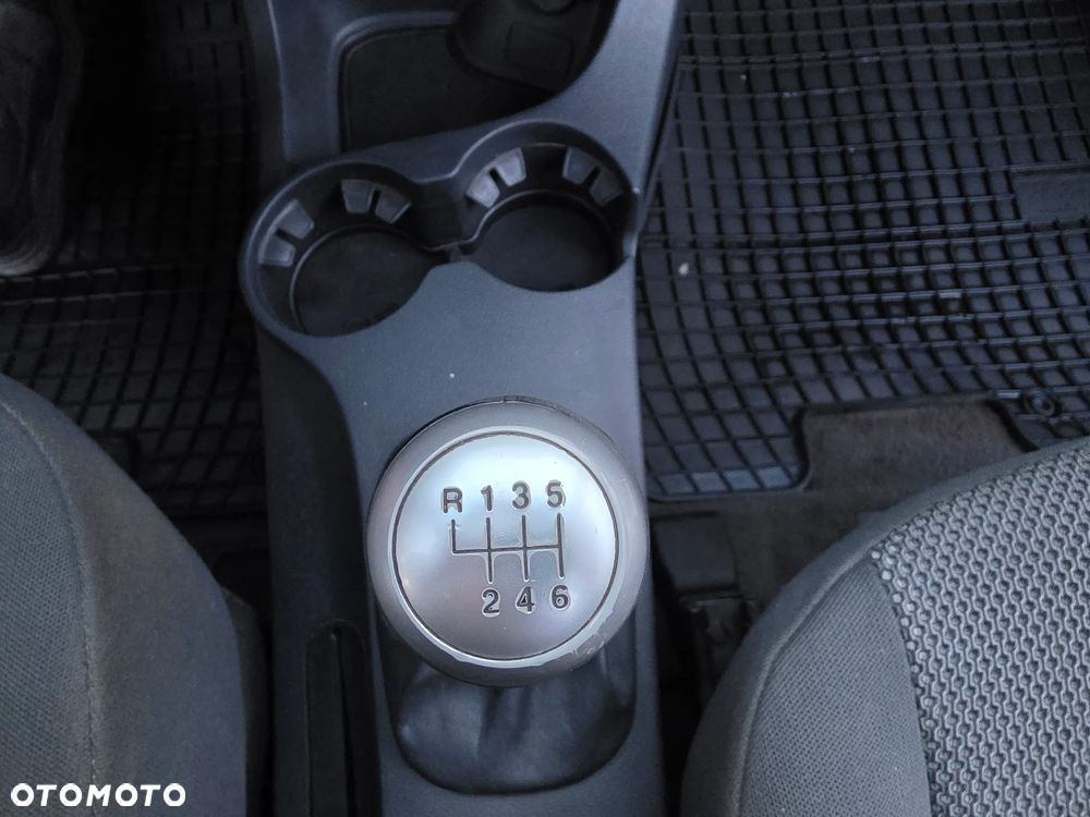 Kia Sportage - 11