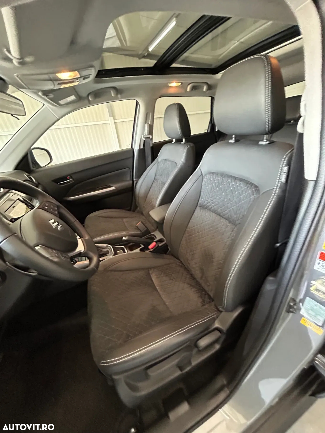 Suzuki Vitara 1.5 HEV Luxus - 15