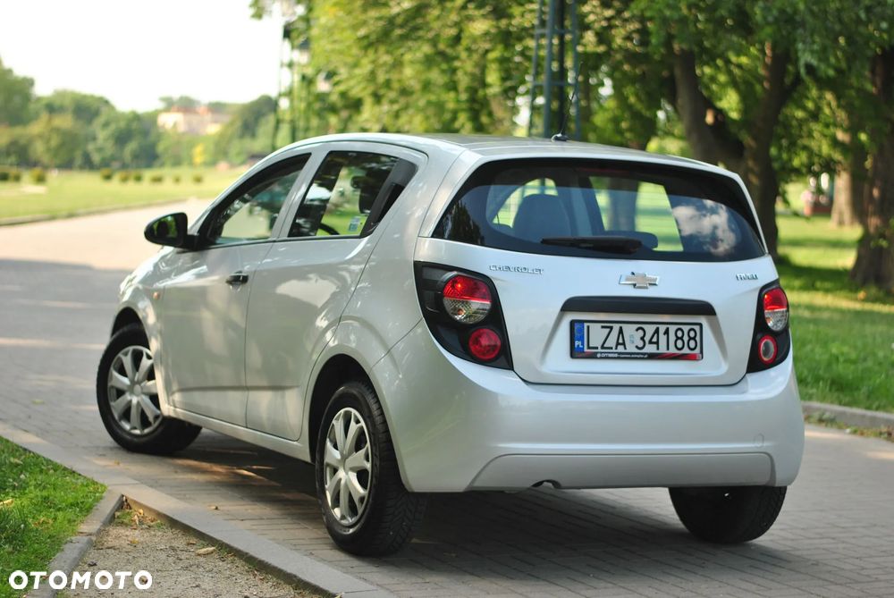 Chevrolet Aveo - 15