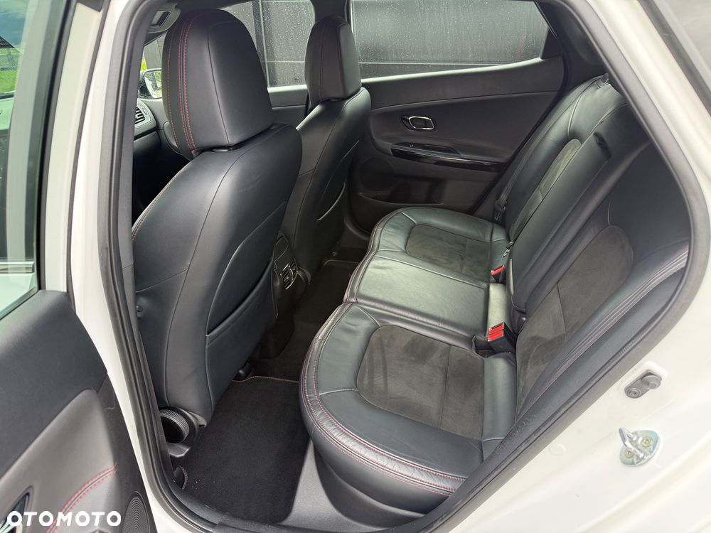 Kia Ceed 1.6 T-GDI GT-Track - 28