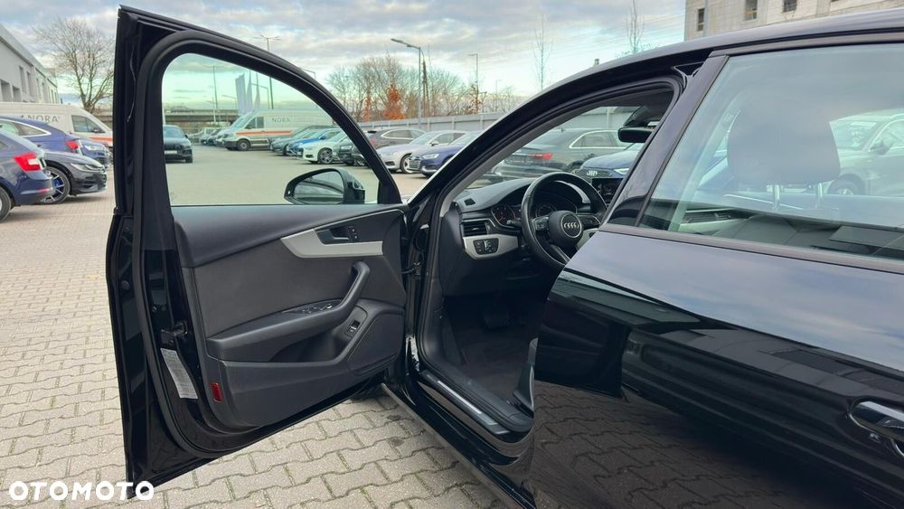 Audi A4 Limousine - 9