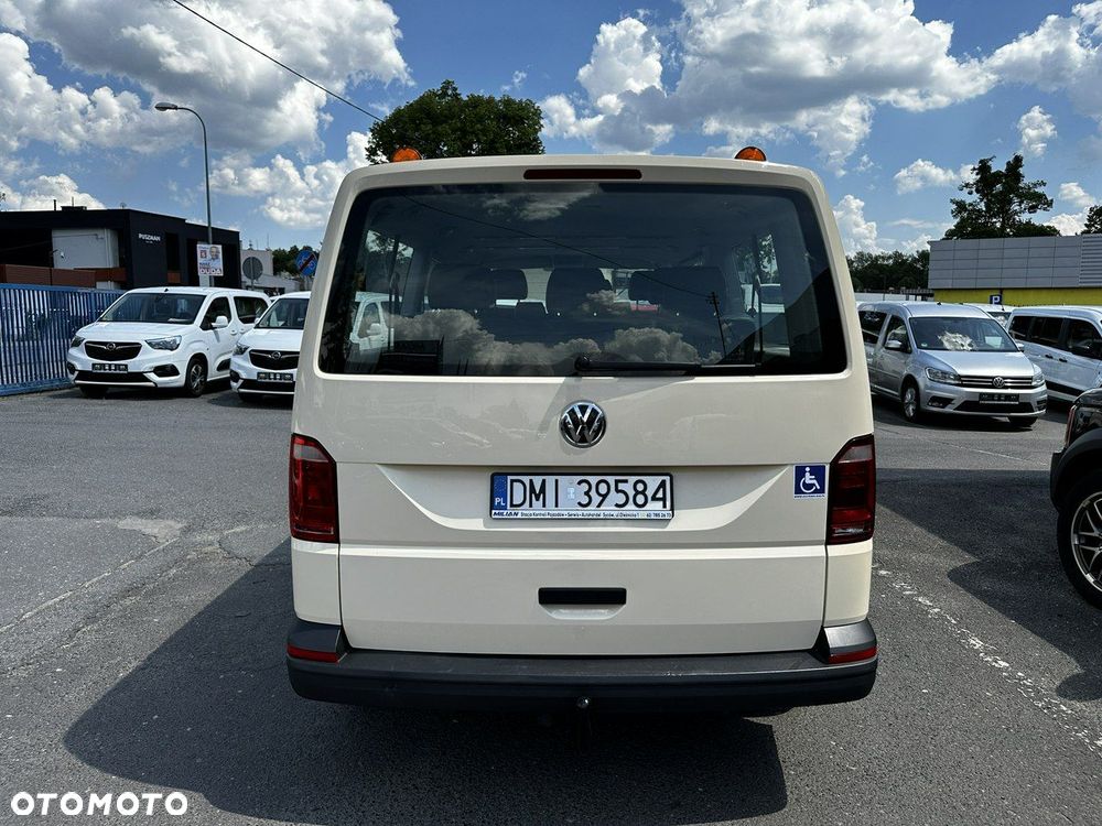 Volkswagen Caravelle - 22