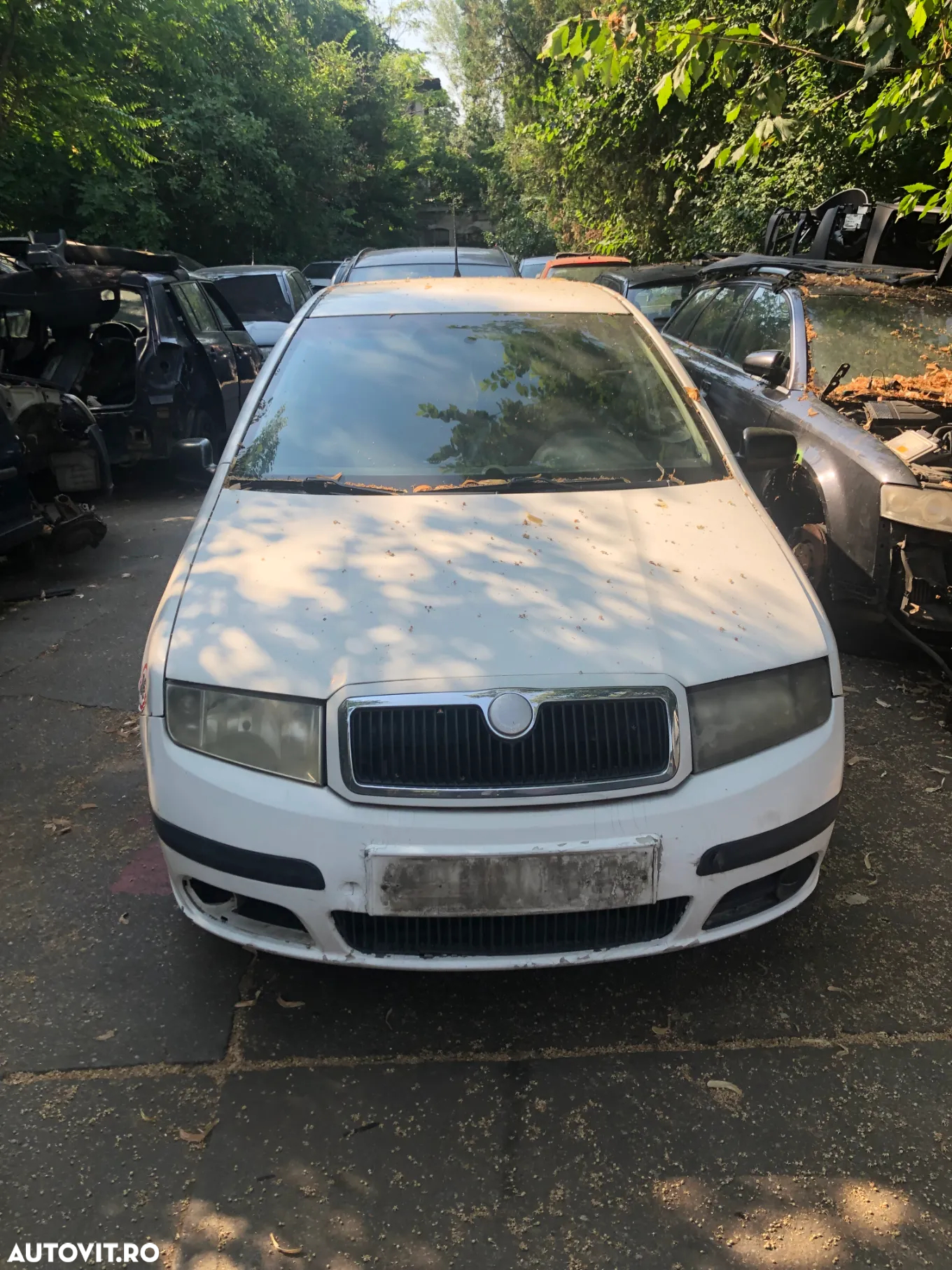 Dezmembrez Skoda Fabia 1 facelift alb 1.2 12v benzina - 3