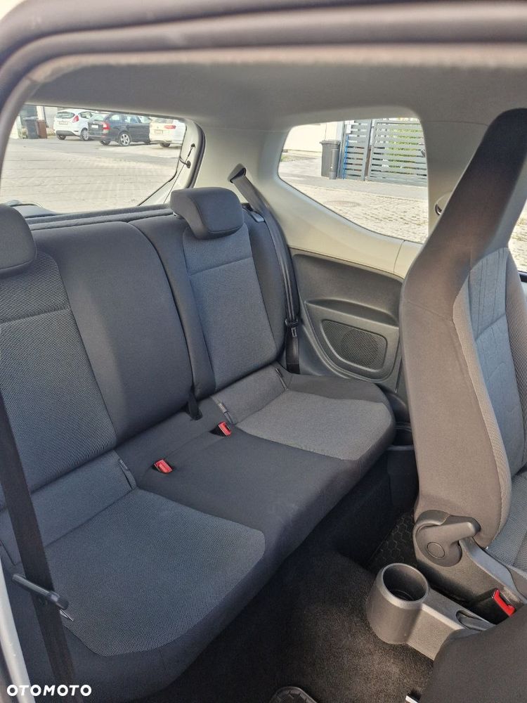 Volkswagen up! - 16