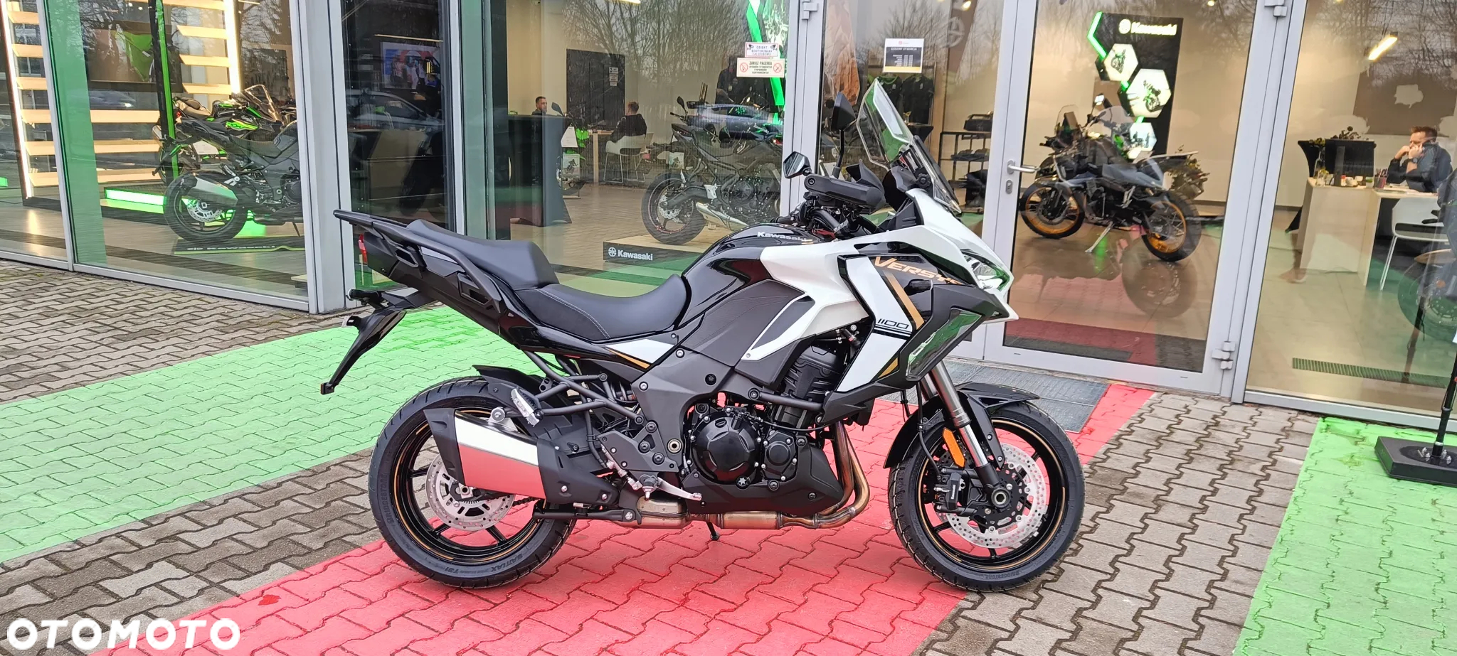 Kawasaki Versys 1000 - 9