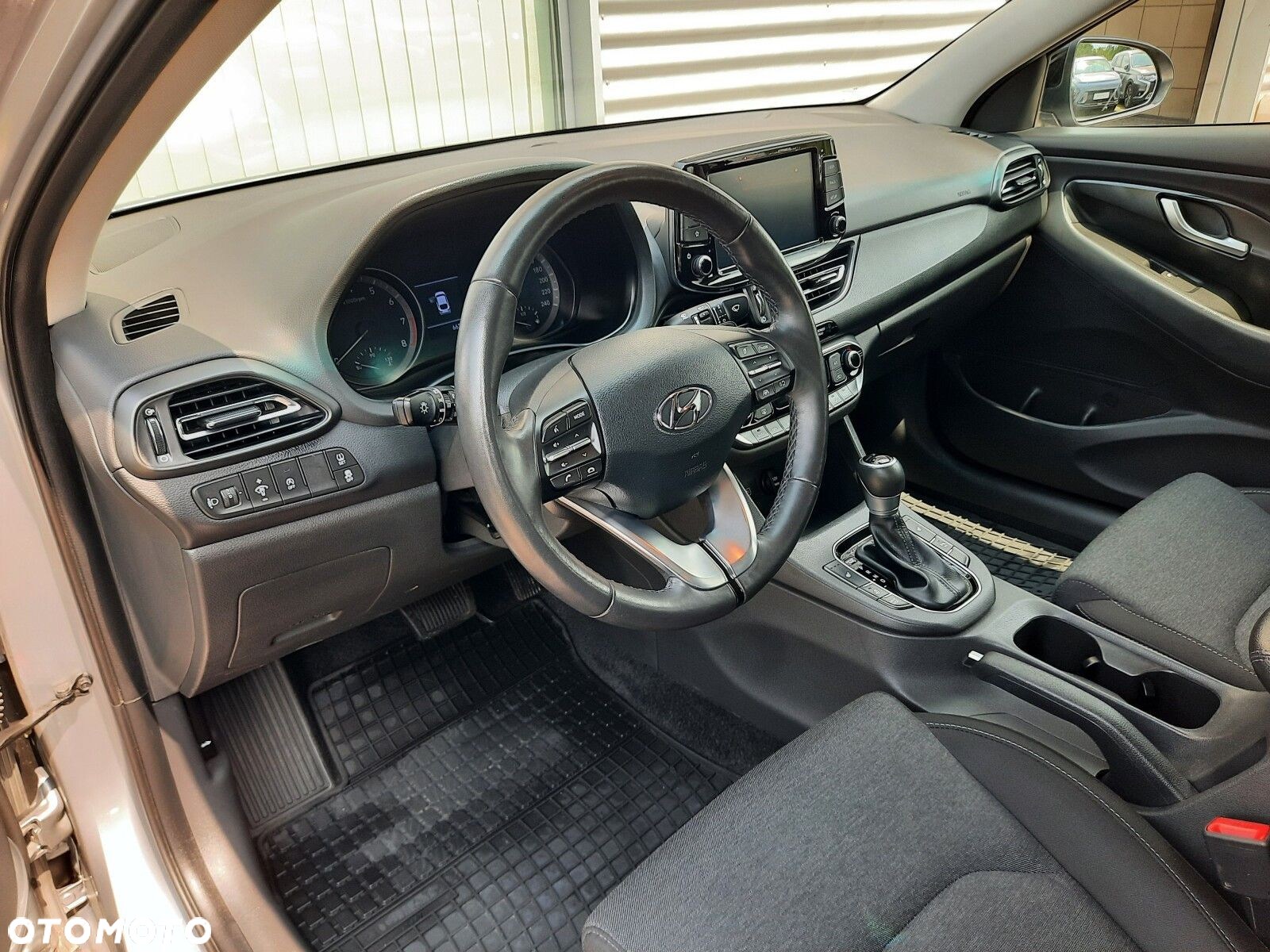 Hyundai i30 Fastback 1.5 T-GDI 48V Smart DCT - 8
