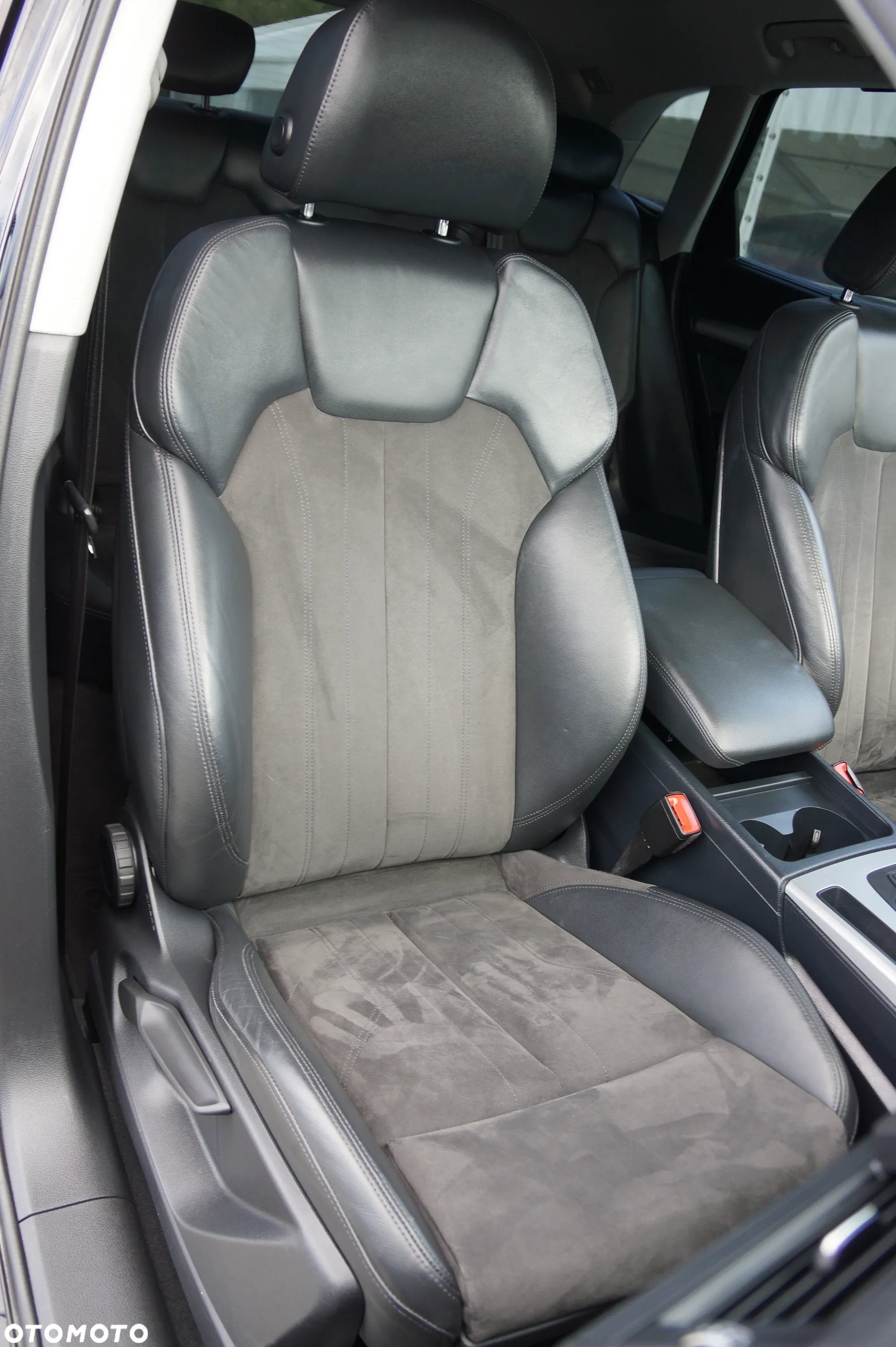 Audi Q5 2.0 TDI quattro - 30
