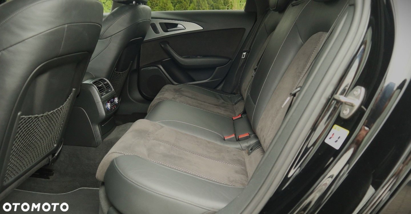 Audi A6 Avant 3.0 TDI quattro S tronic - 13
