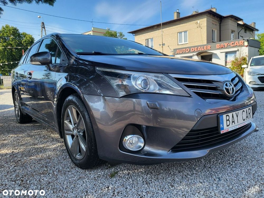 Toyota Avensis - 5