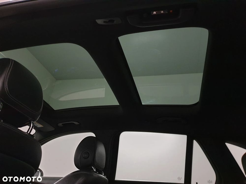 Mercedes-Benz GLC 220 d 4Matic 9G-TRONIC AMG Line Plus - 29