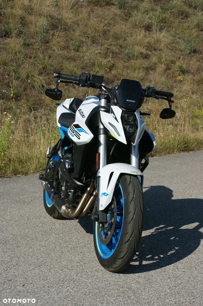 Suzuki GSX - 4