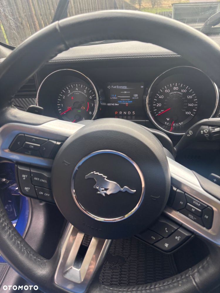 Ford Mustang - 12