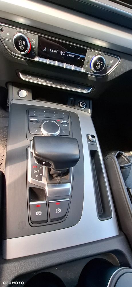Audi Q5 35 TDI mHEV S tronic - 39